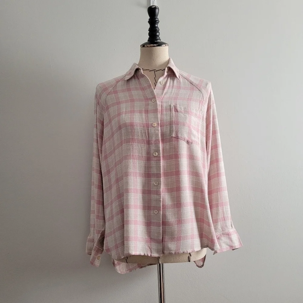 Wilfred Free Boyfriend Buttown Down Shirt in pink and cream plaid